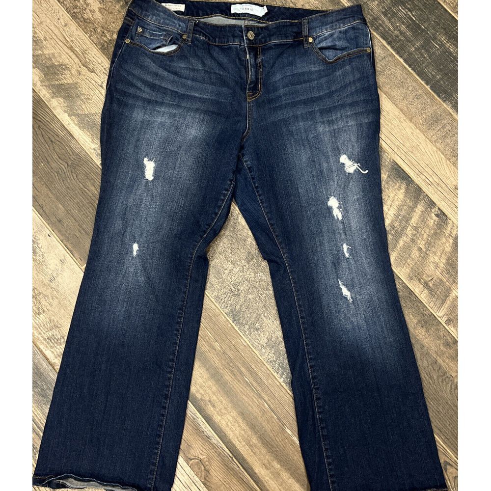 Torrid Plus‎ Women's Relaxed Boot Blue Jeans Destroyed Stretch Size 20S 40x30